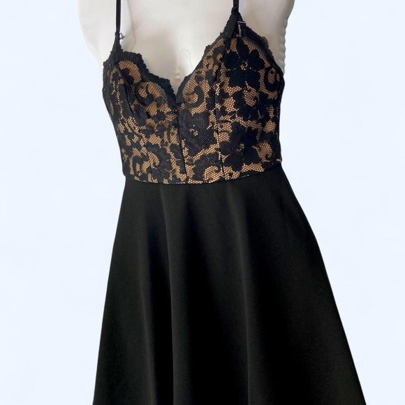 My Michelle Black and Cream Lace Mini Dress 0 - Picture 2 of 4